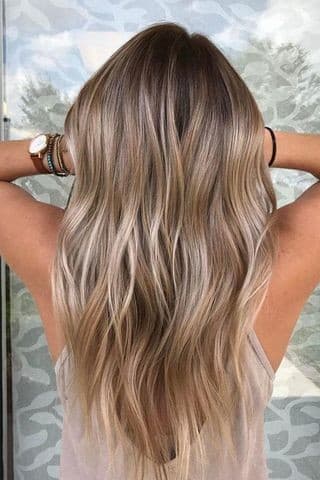 Blond foncé : Nos 22 Modèles Tendances en 2023 41 Blond foncé : Nos 22 Modèles Tendances en 2023 41