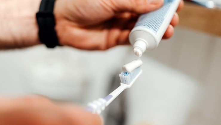 Dentifrice, ne le jetez jamais une fois utilisé : il vaut de l'or réutilisé ainsi 2 Dentifrice, ne le jetez jamais une fois utilisé : il vaut de l'or réutilisé ainsi 2