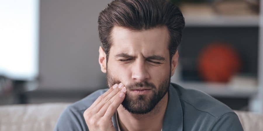 Grincer des dents la nuit : Signification spirituelle 4