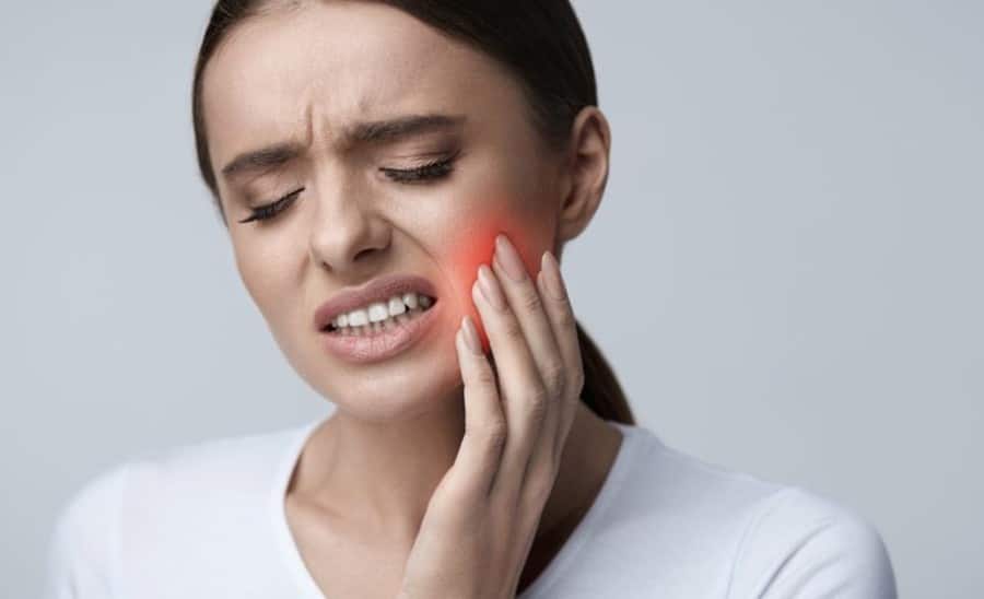 Mal De Dents : La Vraie Signification Spirituelle & Ses 11 Interprétations Symboliques 1 Mal De Dents : La Vraie Signification Spirituelle & Ses 11 Interprétations Symboliques 1