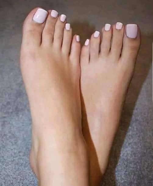 Pédicure été 2023 : La beauté commence par les ongles des pieds 20 Pédicure été 2023 : La beauté commence par les ongles des pieds 20