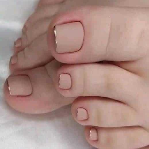 Pédicure été 2023 : La beauté commence par les ongles des pieds 7 Pédicure été 2023 : La beauté commence par les ongles des pieds 7