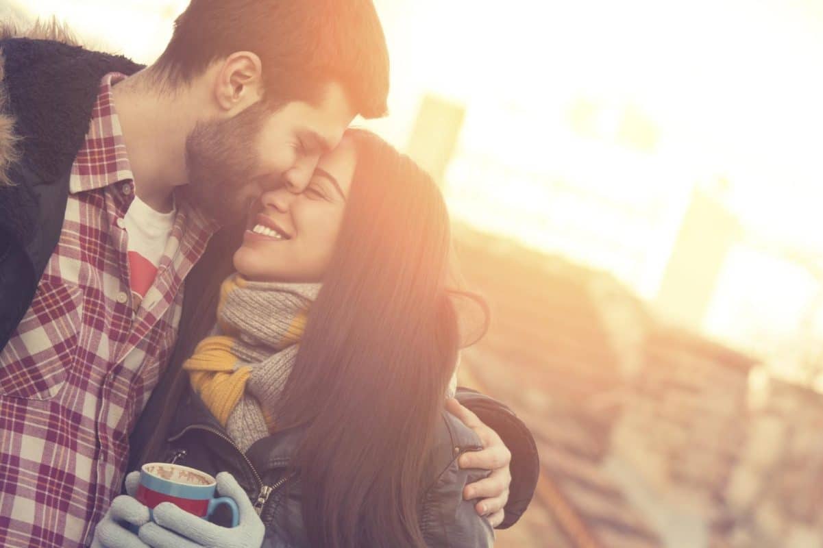SMS pour Rassurer sa Copine: Des Idées pour Tous les Moments 8 SMS pour Rassurer sa Copine: Des Idées pour Tous les Moments 8