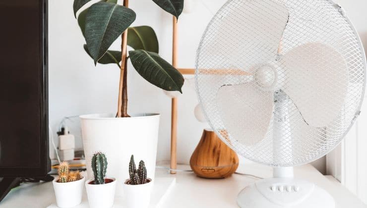 Ventilateur, seulement si vous le placez dans ces points, il se rafraîchit davantage et dépense moins 2 Ventilateur, seulement si vous le placez dans ces points, il se rafraîchit davantage et dépense moins 2