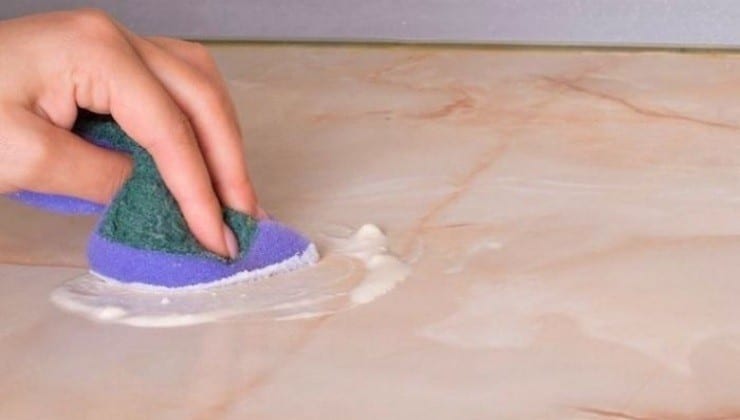 Marbre taché et jauni ? 20 Astuces pour le nettoyer facilement ! 5