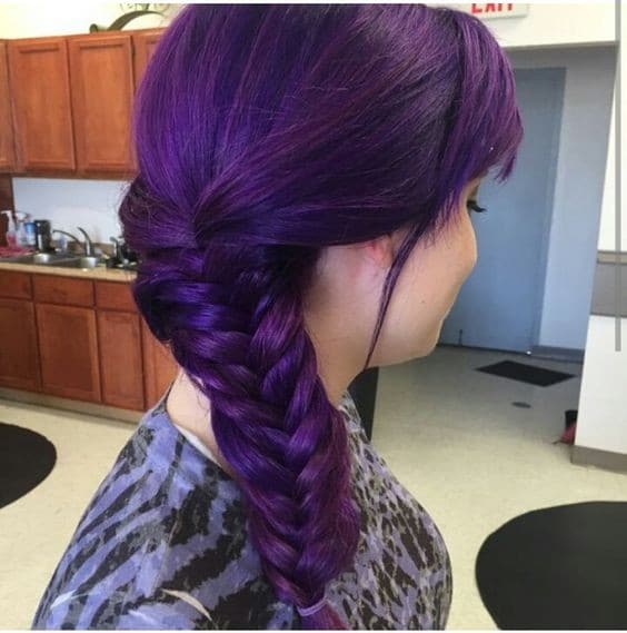 Couleur de cheveux prune : Nos 23 plus beaux modèles en 2023 17 Couleur de cheveux prune : Nos 23 plus beaux modèles en 2023 17