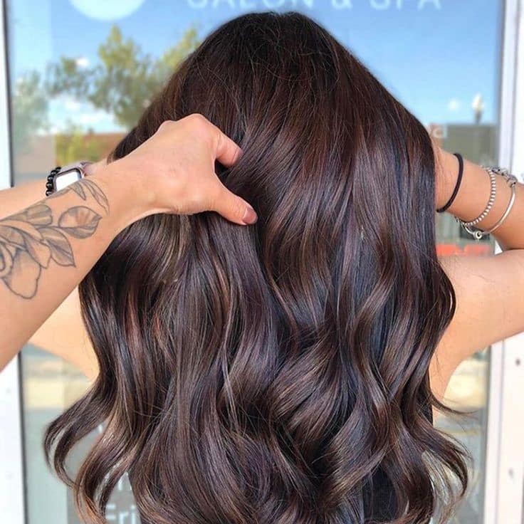 23 Couleurs de Cheveux Pour brune Tendance en 2023 4 23 Couleurs de Cheveux Pour brune Tendance en 2023 4