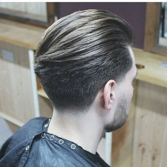 33 Coupes taper mood fade mi-long homme 2023 15 33 Coupes taper mood fade mi-long homme 2023 15