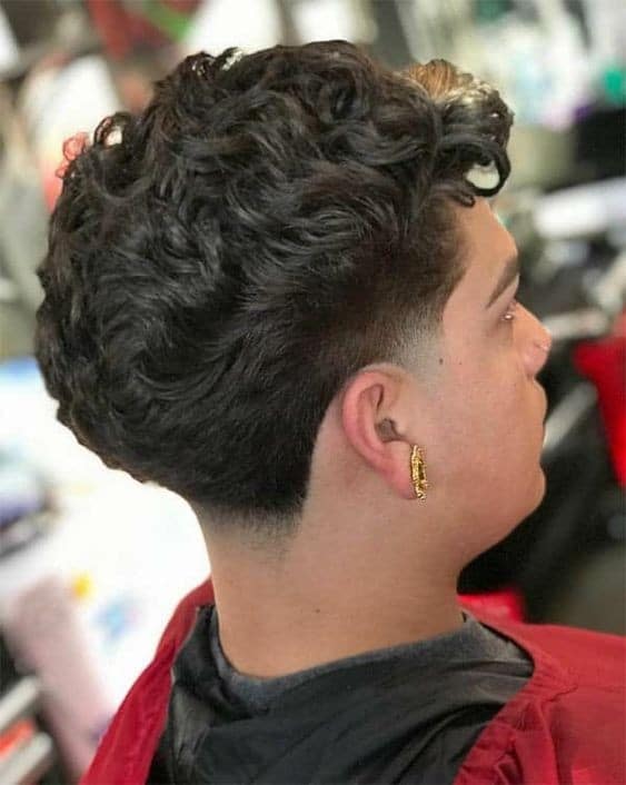 33 Coupes taper mood fade mi-long homme 2023 17 33 Coupes taper mood fade mi-long homme 2023 17