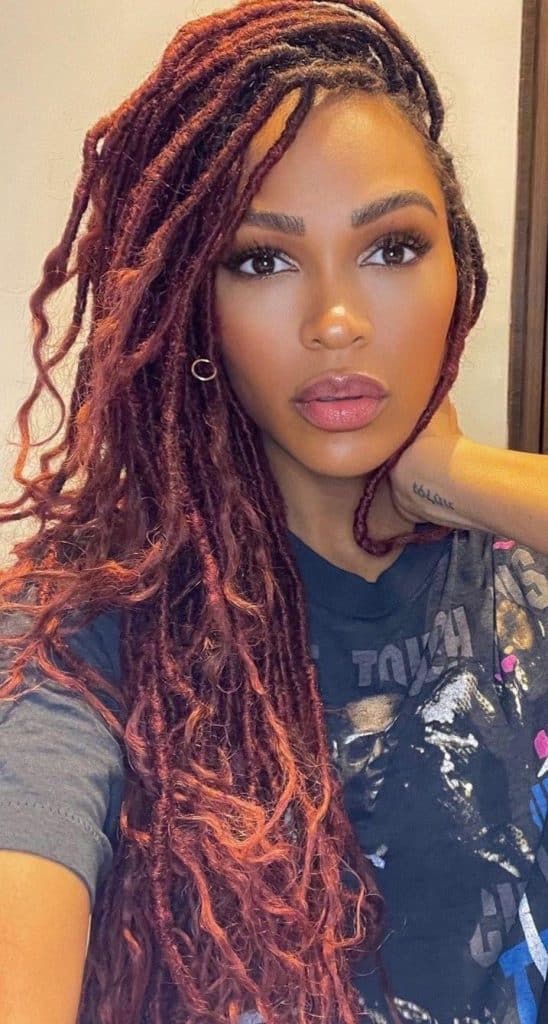 Braids 2023 : Nos 23 plus beaux modèles pour cette coiffure africaine 4 Braids 2023 : Nos 23 plus beaux modèles pour cette coiffure africaine 4