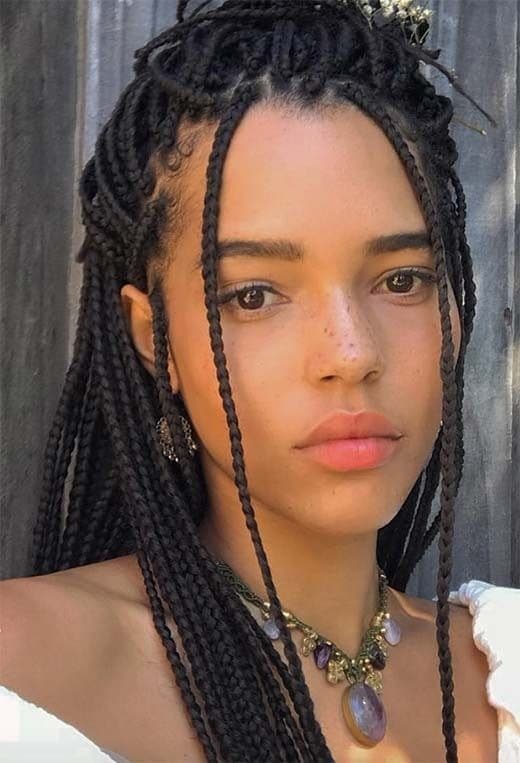Braids 2023 : Nos 23 plus beaux modèles pour cette coiffure africaine 18 Braids 2023 : Nos 23 plus beaux modèles pour cette coiffure africaine 18