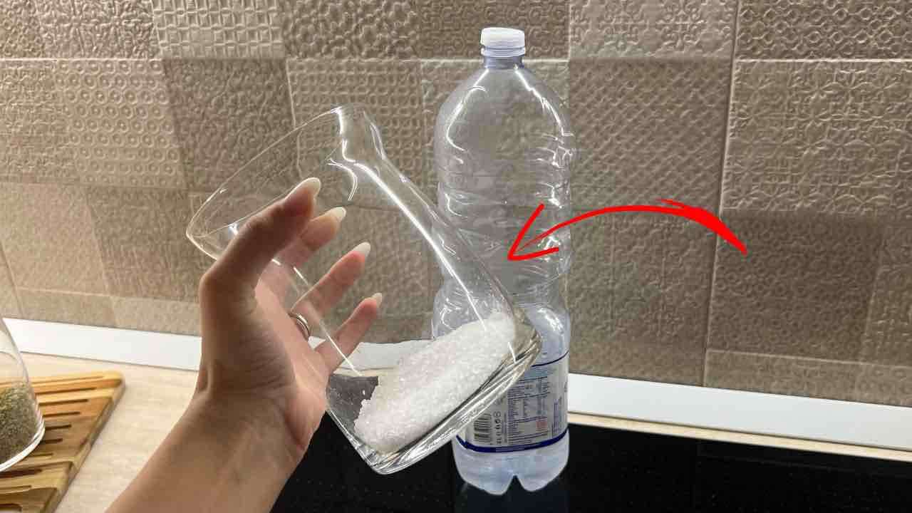 Éliminez L'Humidité de Votre Maison Avec Cet Ingrédient Magique : Dites Adieu à l'Humidité en Un Clin d'Œil! 1 Éliminez L'Humidité de Votre Maison Avec Cet Ingrédient Magique : Dites Adieu à l'Humidité en Un Clin d'Œil! 1