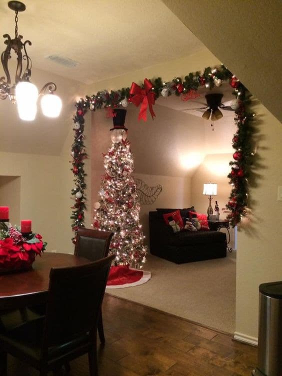 10 idées pour décorer la porte d'entrée pour Noël 9