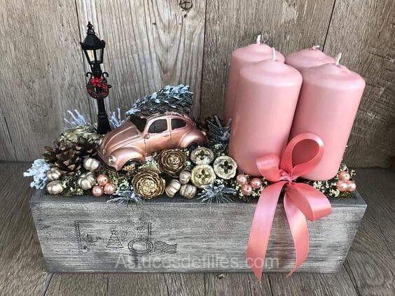 Centres de Table Roses : 13 Idées Éblouissantes pour Noël 4 Centres de Table Roses : 13 Idées Éblouissantes pour Noël 4