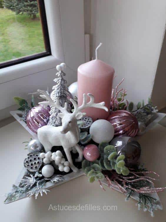 Centres de Table Roses : 13 Idées Éblouissantes pour Noël 8 Centres de Table Roses : 13 Idées Éblouissantes pour Noël 8