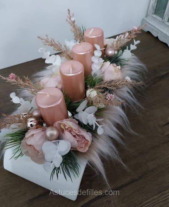 Centres de Table Roses : 13 Idées Éblouissantes pour Noël 9 Centres de Table Roses : 13 Idées Éblouissantes pour Noël 9
