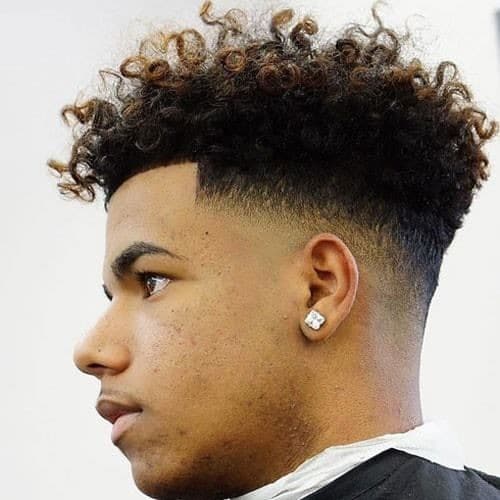 50 Coupes Curly hair pour homme en 2023 14