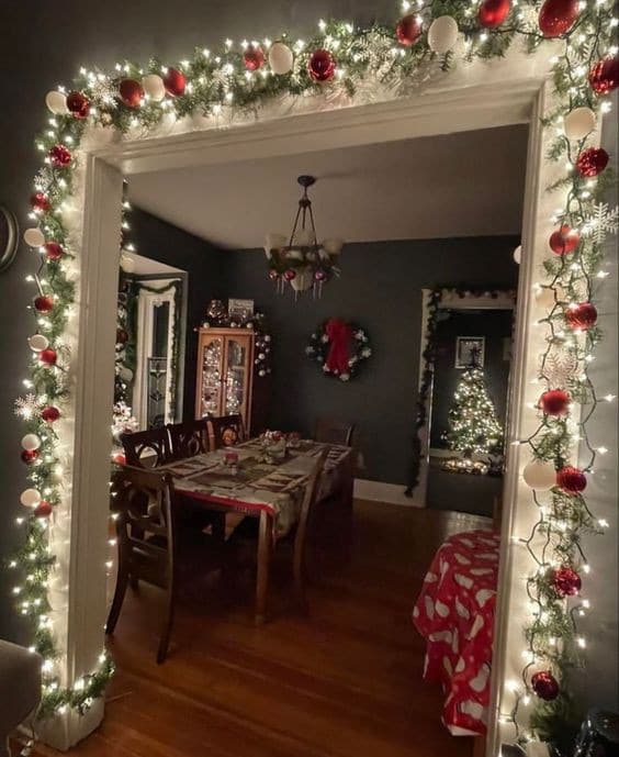 19 Décorations de Noël éblouissantes pour décorer vos couloirs 3 19 Décorations de Noël éblouissantes pour décorer vos couloirs 3