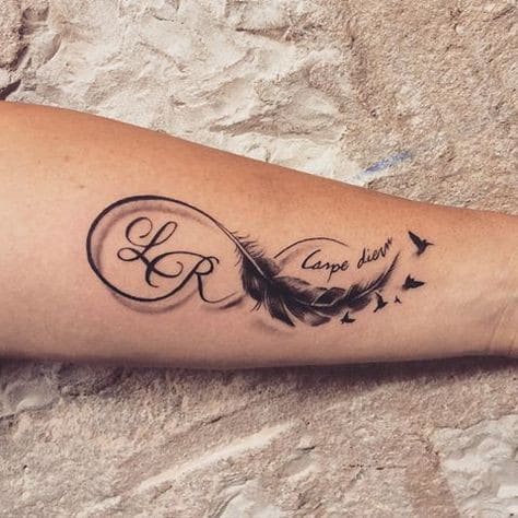22 idées de tatouages à la fois féminins et originaux 17
