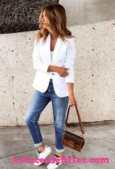 24 idées pour assortir des jeans pour les dames modernes 17