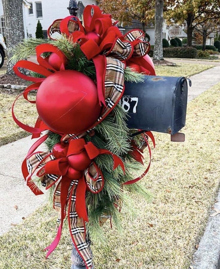 44 idées qui prouvent que le rouge reste la star de Noël 11 44 idées qui prouvent que le rouge reste la star de Noël 11
