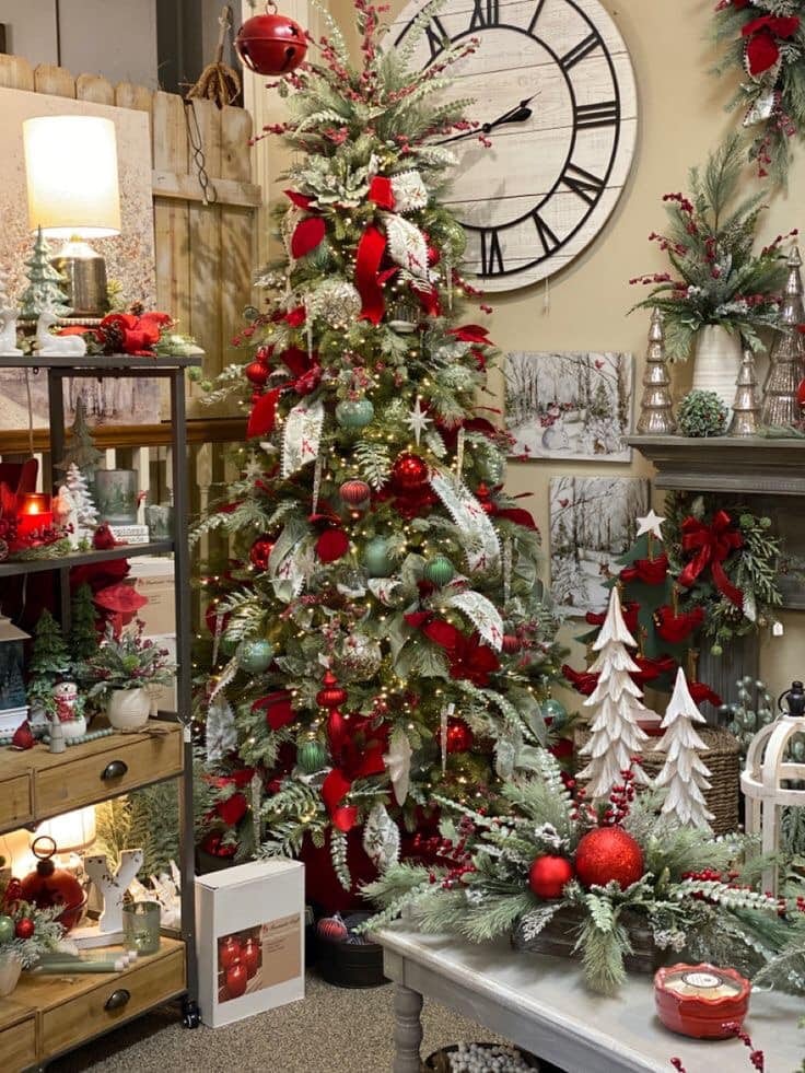 44 idées qui prouvent que le rouge reste la star de Noël 23 44 idées qui prouvent que le rouge reste la star de Noël 23
