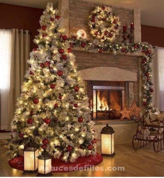 Comment décorer son sapin de Noël et l'embellir pour cette année : Nos 32 plus belles idées ! 2 Comment décorer son sapin de Noël et l'embellir pour cette année : Nos 32 plus belles idées ! 2