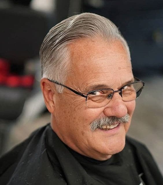60 Coupes courtes avec des lunettes après 60 ans en 2023 39 60 Coupes courtes avec des lunettes après 60 ans en 2023 39