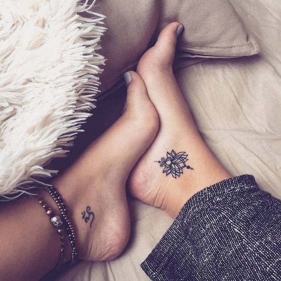 26 Top idées de tatouages pour les pieds 16