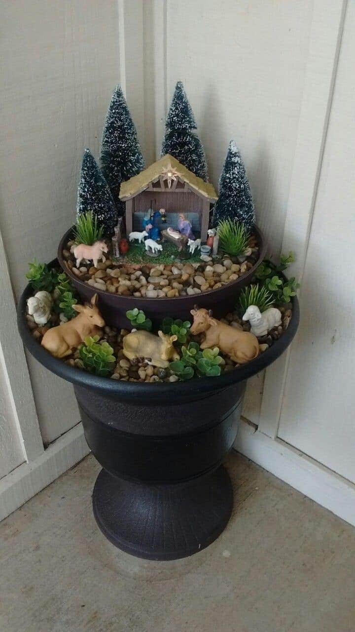 33 Belles idées de crèche de Noël les plus originales en 2023 20