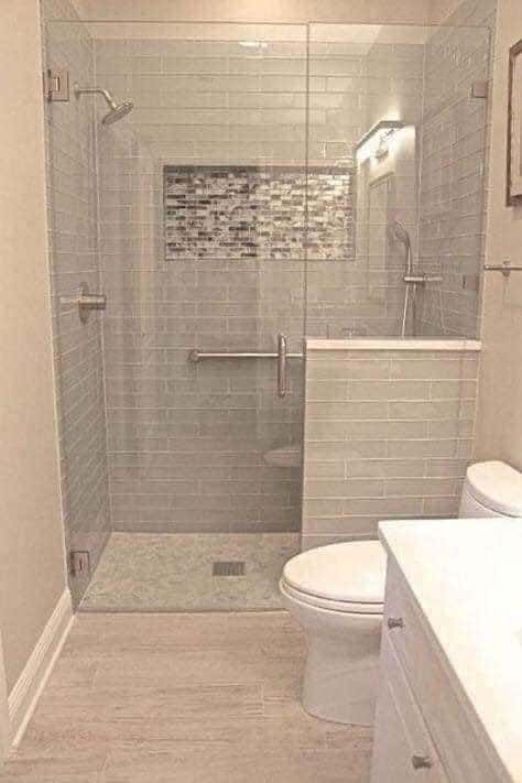 20 Idées modernes pour décorer une petite salle de bain 5