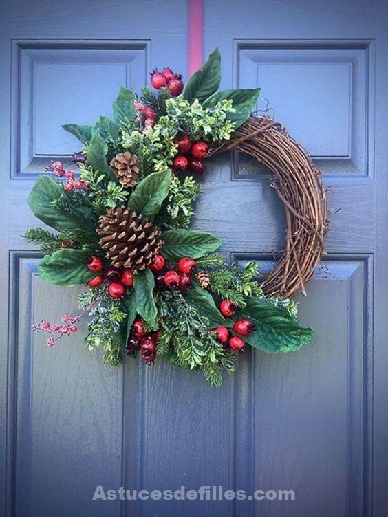 25 Couronnes de Noël Écoresponsables : Créations Festives à Base de Matériaux Naturels 20 25 Couronnes de Noël Écoresponsables : Créations Festives à Base de Matériaux Naturels 20