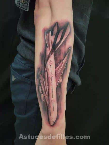 20 Tatouages ​​d’avion pour hommes et femmes 18