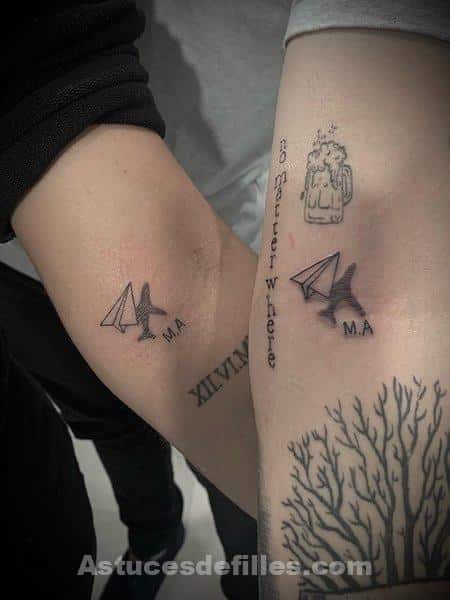 20 Tatouages ​​d’avion pour hommes et femmes 3