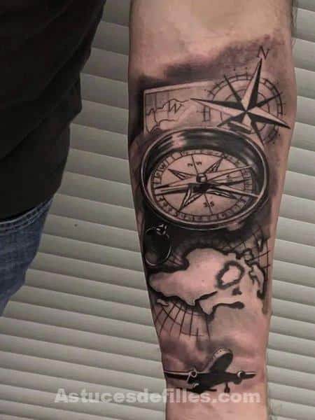 20 Tatouages ​​d’avion pour hommes et femmes 6
