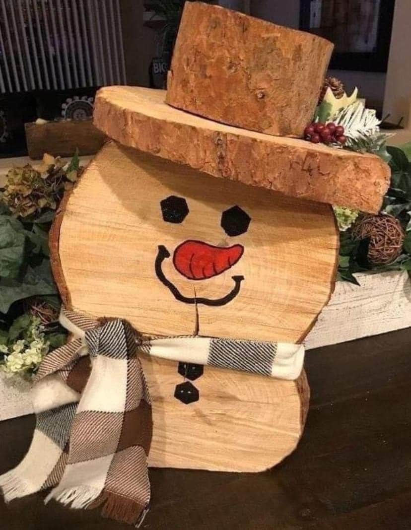 24 Idées pour décorer ce Noël avec des bûches en bois 5