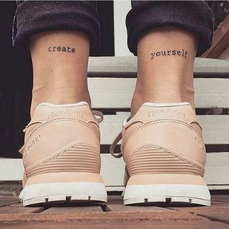 30 Tatouages minimalistes chevilles pour femme 23 30 Tatouages minimalistes chevilles pour femme 23