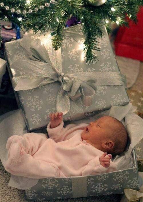 17 belles idées pour photographier votre bébé à Noël 1 17 belles idées pour photographier votre bébé à Noël 1