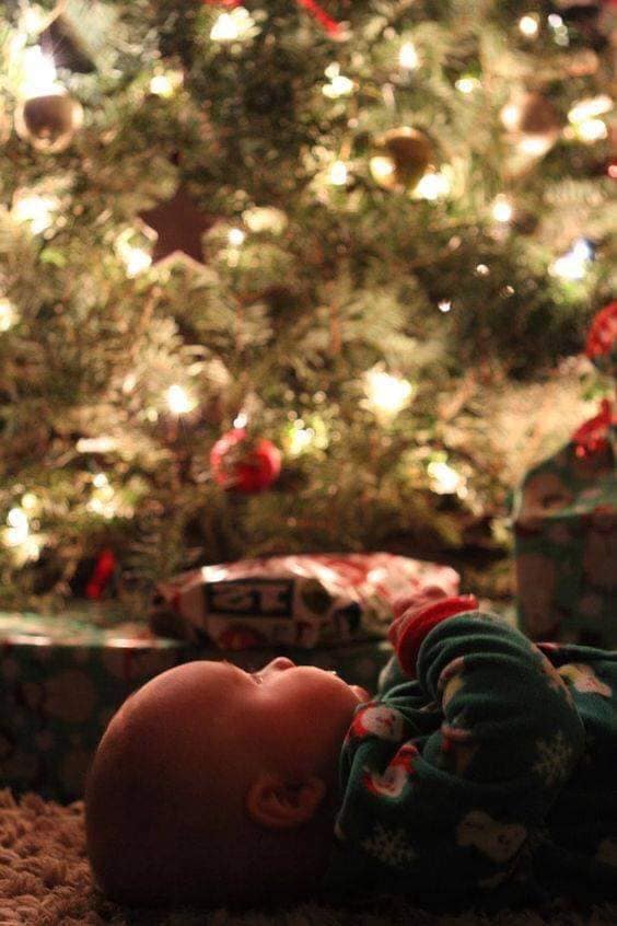 17 belles idées pour photographier votre bébé à Noël 6 17 belles idées pour photographier votre bébé à Noël 6