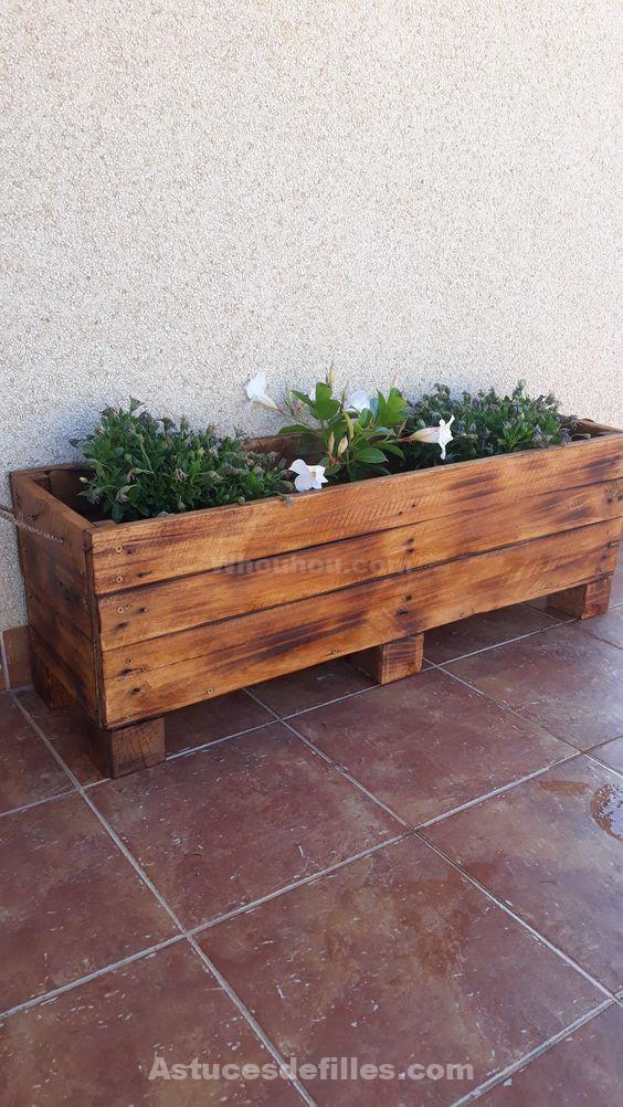 39 idées de bancs en bois DIY pour vos fleurs 29