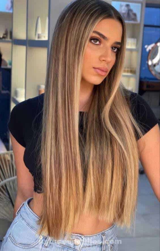 Les 50 plus beaux balayages caramel pour cheveux lisses 10 Les 50 plus beaux balayages caramel pour cheveux lisses 10