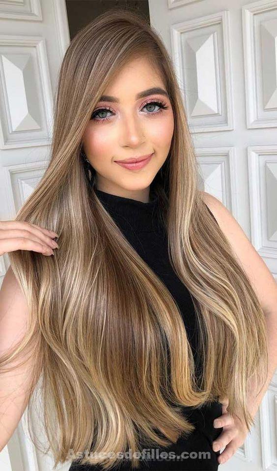 Les 50 plus beaux balayages caramel pour cheveux lisses 17 Les 50 plus beaux balayages caramel pour cheveux lisses 17