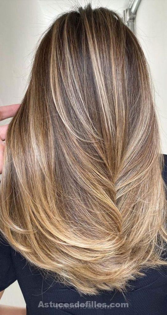 Les 50 plus beaux balayages caramel pour cheveux lisses 34 Les 50 plus beaux balayages caramel pour cheveux lisses 34