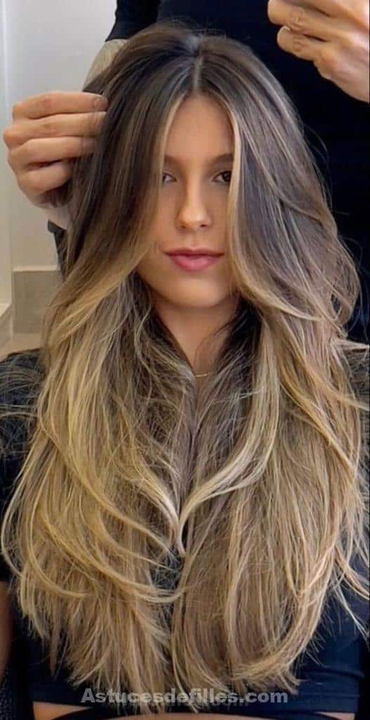 Les 50 plus beaux balayages caramel pour cheveux lisses 38 Les 50 plus beaux balayages caramel pour cheveux lisses 38