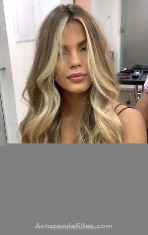 Les 50 plus beaux balayages caramel pour cheveux lisses 39 Les 50 plus beaux balayages caramel pour cheveux lisses 39