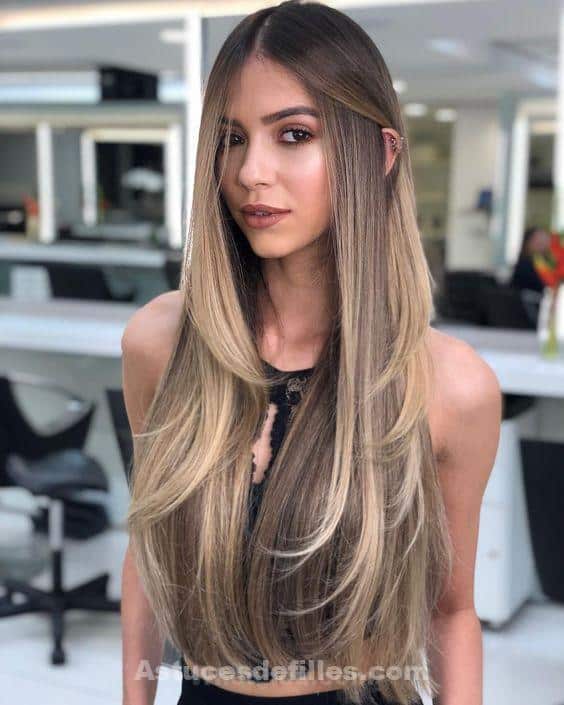 Les 50 plus beaux balayages caramel pour cheveux lisses 43 Les 50 plus beaux balayages caramel pour cheveux lisses 43