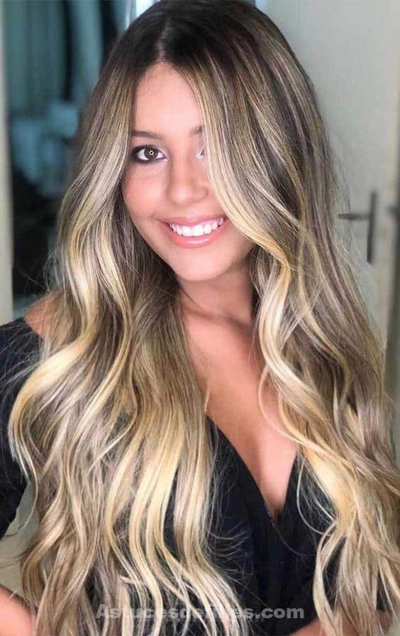 Les 50 plus beaux balayages caramel pour cheveux lisses 46 Les 50 plus beaux balayages caramel pour cheveux lisses 46