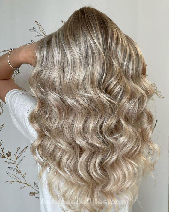Les 50 plus beaux balayages caramel pour cheveux lisses 49 Les 50 plus beaux balayages caramel pour cheveux lisses 49