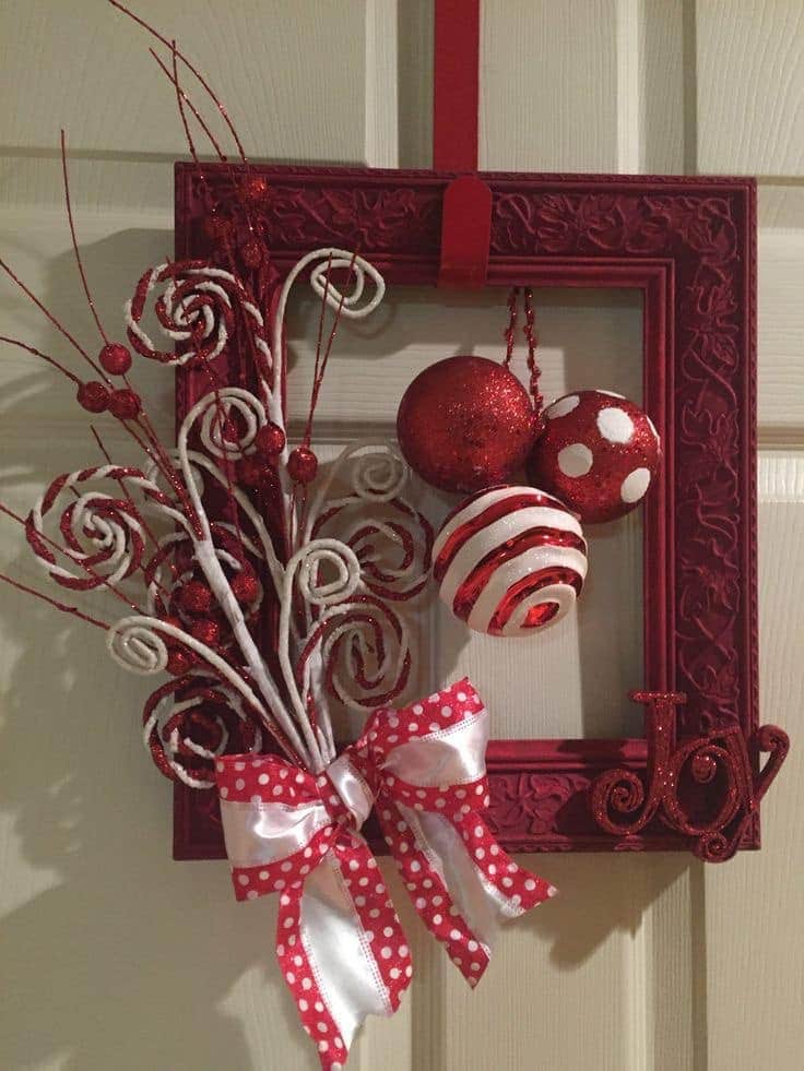 18 jolies idées pour décorer vos portes et fenêtres à Noël 4 18 jolies idées pour décorer vos portes et fenêtres à Noël 4