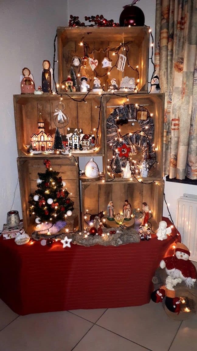 23 idées de crèches de Noël avec des boîtes en bois 12